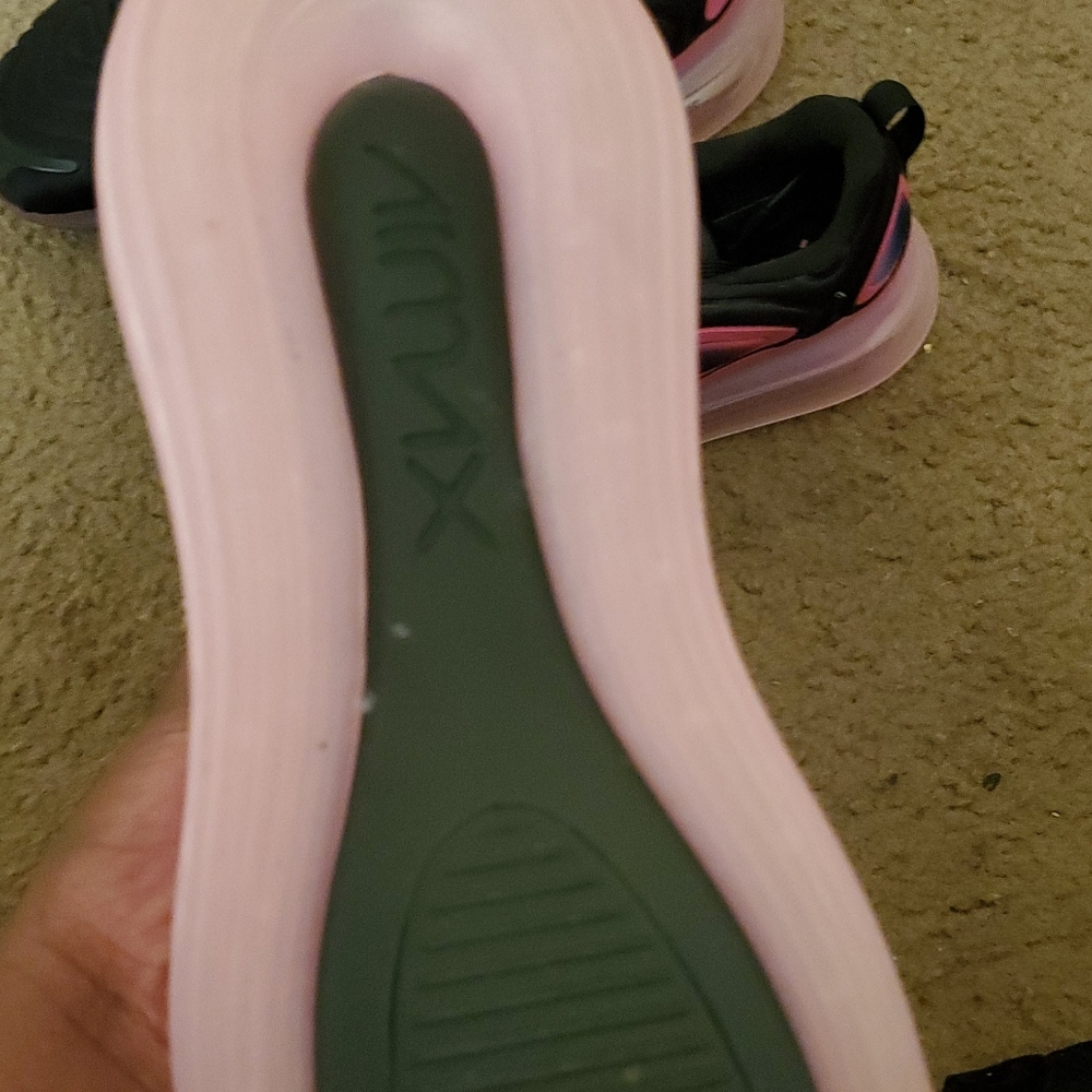 air max 720 - Picture 3 of 3